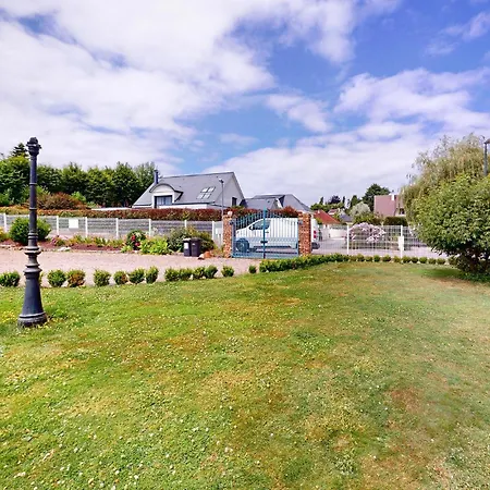 3 Bedroom Lovely In Holiday home Fontenay (Seine-Maritime)