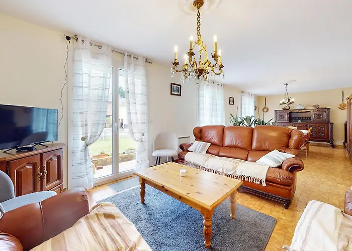 3 Bedroom Lovely In Σπίτι διακοπών