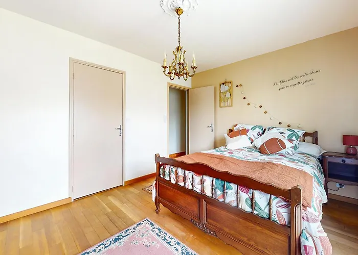 Σπίτι διακοπών 3 Bedroom Lovely In *